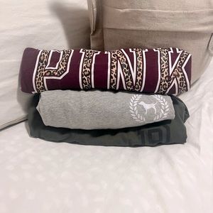 VS PINK | T-shirt Bundle